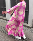By Esmee - Tijdloze jurk & Zwevende elegantie bij elke stap