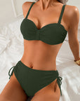 Rugloze Twee-delige Bikini Voor Het Strand