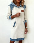 By Esmee - Moderne jurk met capuchon