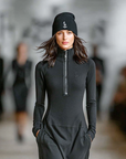 Lies | Maxi-jurk met hoge hals en zachte afwerking