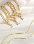 Ariane - Enkelketting met letter - een ideaal cadeau!
