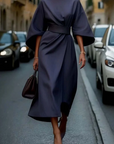 By Esmee - Tijdloos elegante jurk met lantaarnmouwen