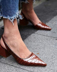 Olga - Elegante vierkante hak schoenen