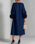Marineblauwe Bloemen Button-down Midi-jurk Met Opvallende Bloemenmanchetten