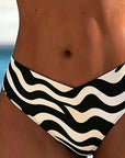 Bikini met geometrisch patroon in BH-stijl