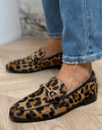Adrianna™ | Elegante luipaard mocassins