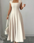 Feline | Elegante midi jurk vierkante hals