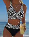 Twee-delig Bikini Met Bh-Snit En Diamantpatroon