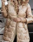 Noor – Glanzende winterjas met capuchon