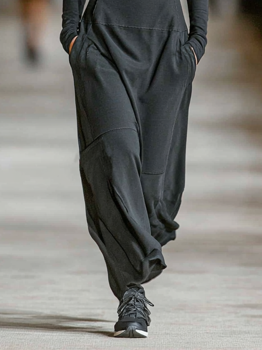 Lies | Maxi-jurk met hoge hals en zachte afwerking