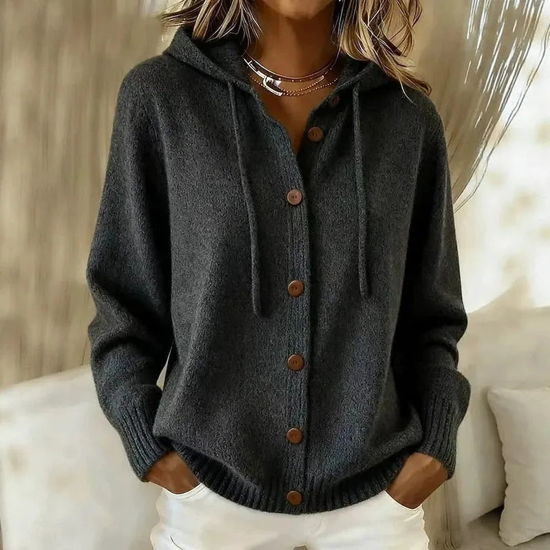 Marjolijn | Gebreid vest met capuchon en knopen