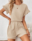 Britt | Casual set met rimpeling en knoopdetails