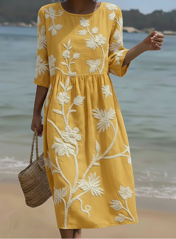 Vrouwelijke casual jurk met bloemenprint