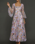 Chiffon maxi-jurk met kanten borduursel, vierkante hals en getailleerde taille