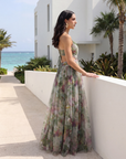Dayana – Maxi Jurk met Knoopsluiting aan de Voorkant