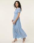 Brielle | Midi-jurk met V-hals en korte mouwen met ruffles
