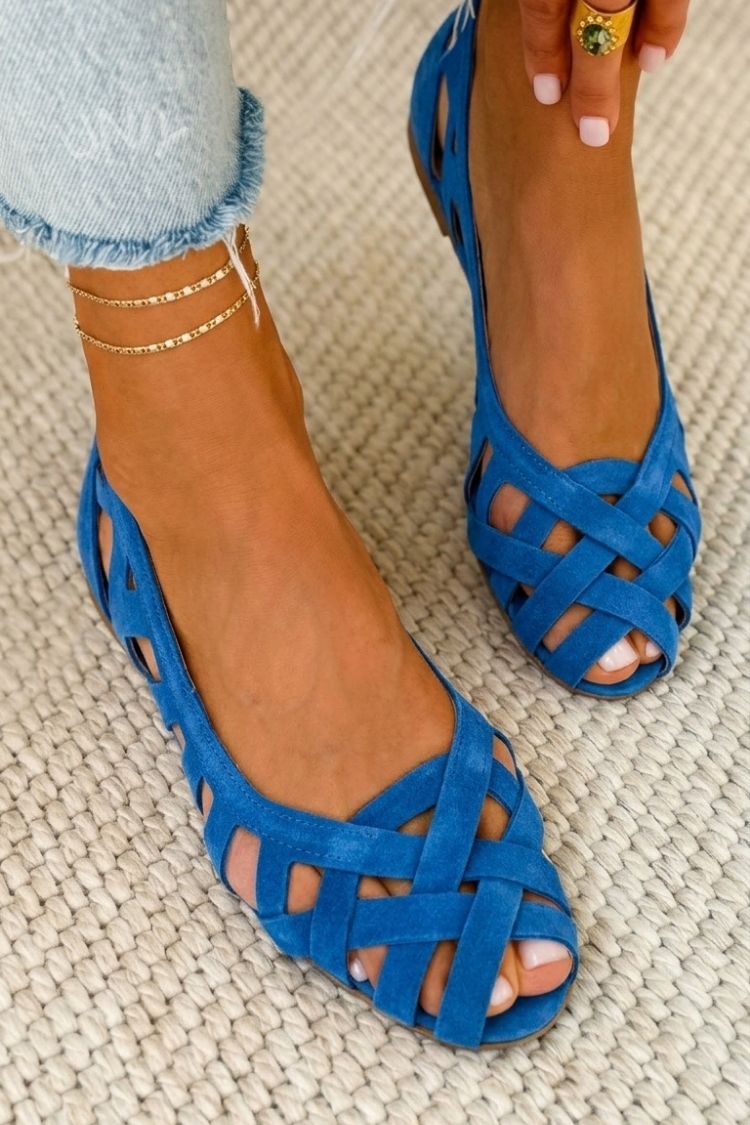 Cato | Platte sandalen met open teen en gevlochten stof