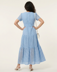Brielle | Midi-jurk met V-hals en korte mouwen met ruffles