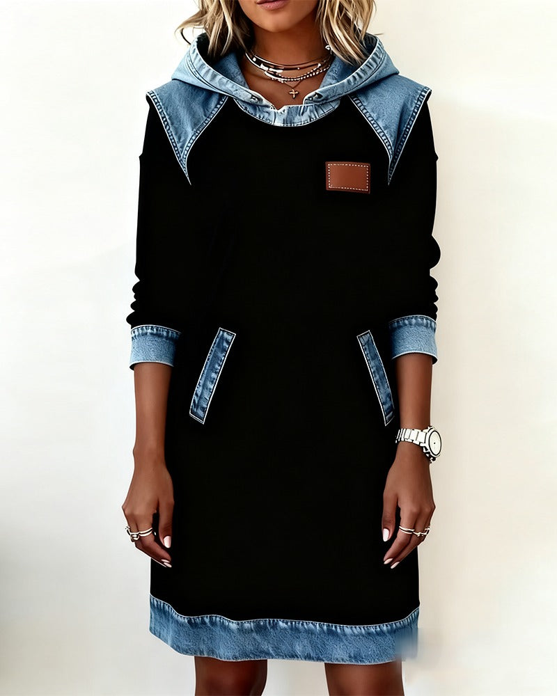 By Esmee - Moderne jurk met capuchon
