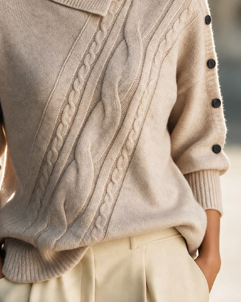 Janne - Pullover Coltrui met mooie details en knopen