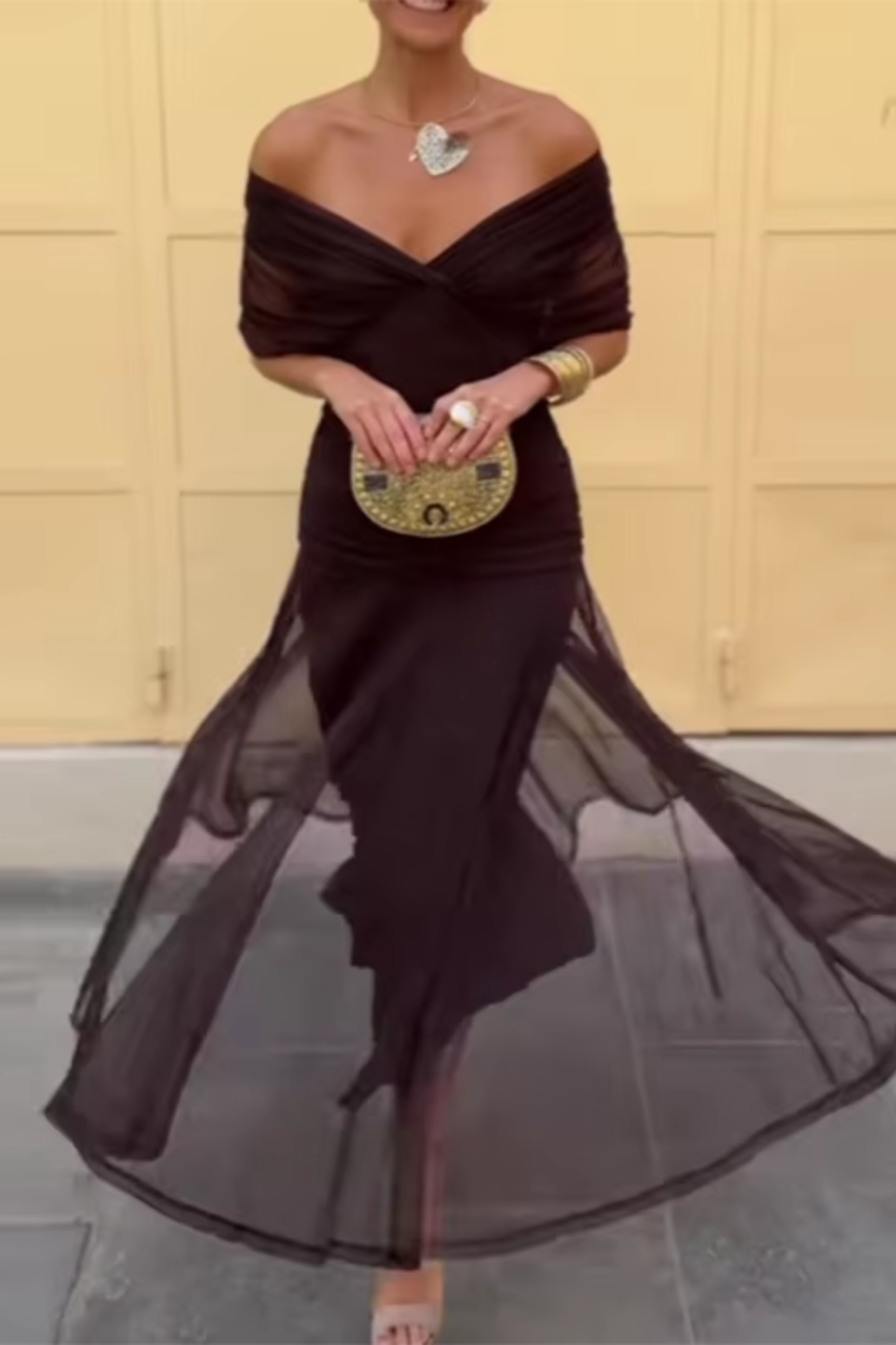Luisa | Elegante lange feestjurk met V-hals