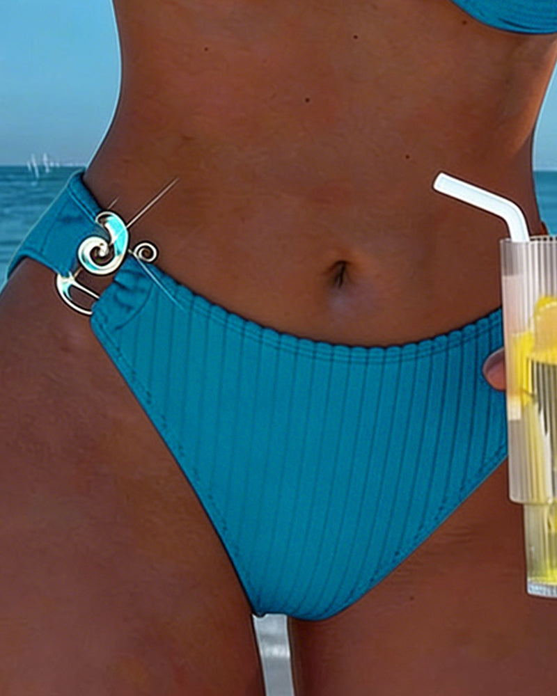 Bikini Verticale Patronen Met Metalen Gesp Gesplitst