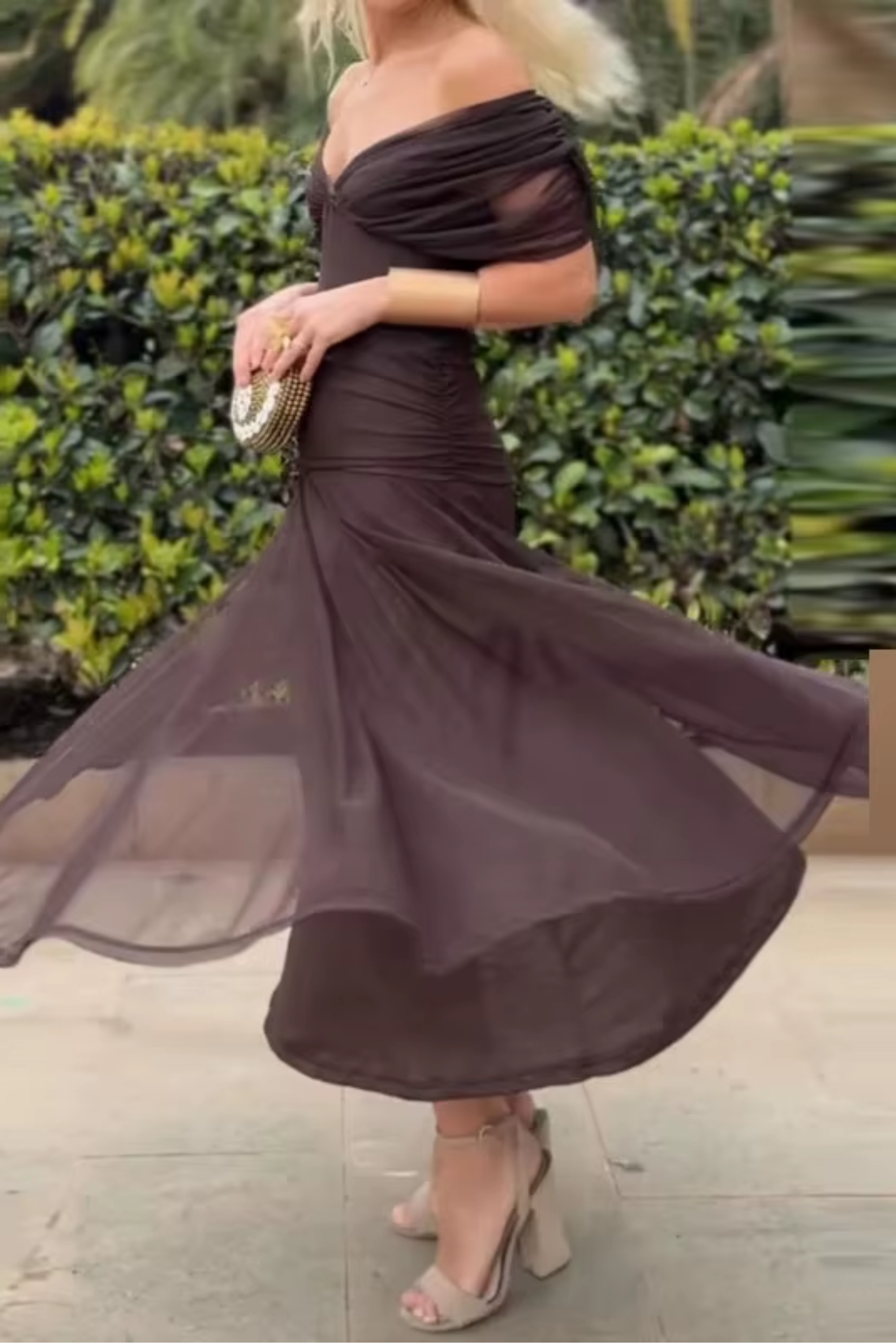 Luisa | Elegante lange feestjurk met V-hals