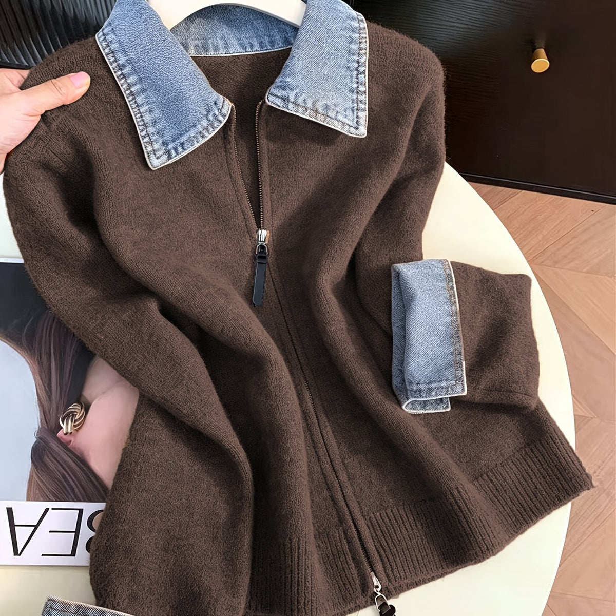 Hella | Gebreid Vest met Denim Kraag &amp; Rits