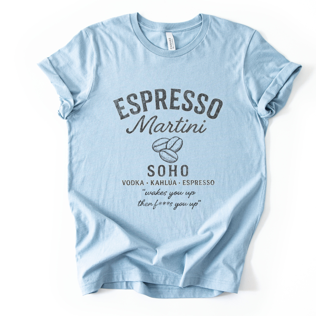Espresso Martini, Vintage Vervaagde Print - Bella Canvas Super Zachte Standaard Pasvorm T-shirt
