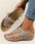 Yara | Sandalen met ergonomische zool en comfortabele sleehak