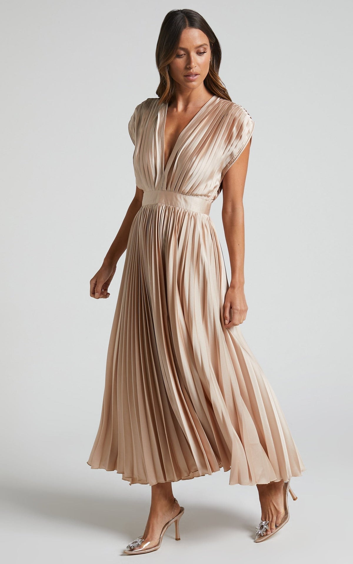 Elegante Satijnen Geplooide V-hals Vloeiende Midi Jurk