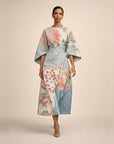 CLEMENTINE | Florale Midi met sculptuur taille en luchtige elegantie