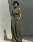 Julie™ | Twee-delig beige linnen set met mouwloze top en brede broek