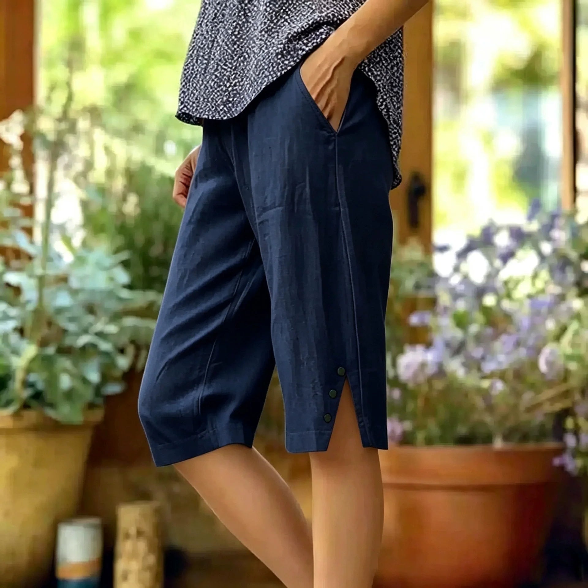 Esther - Comfort bermuda met details