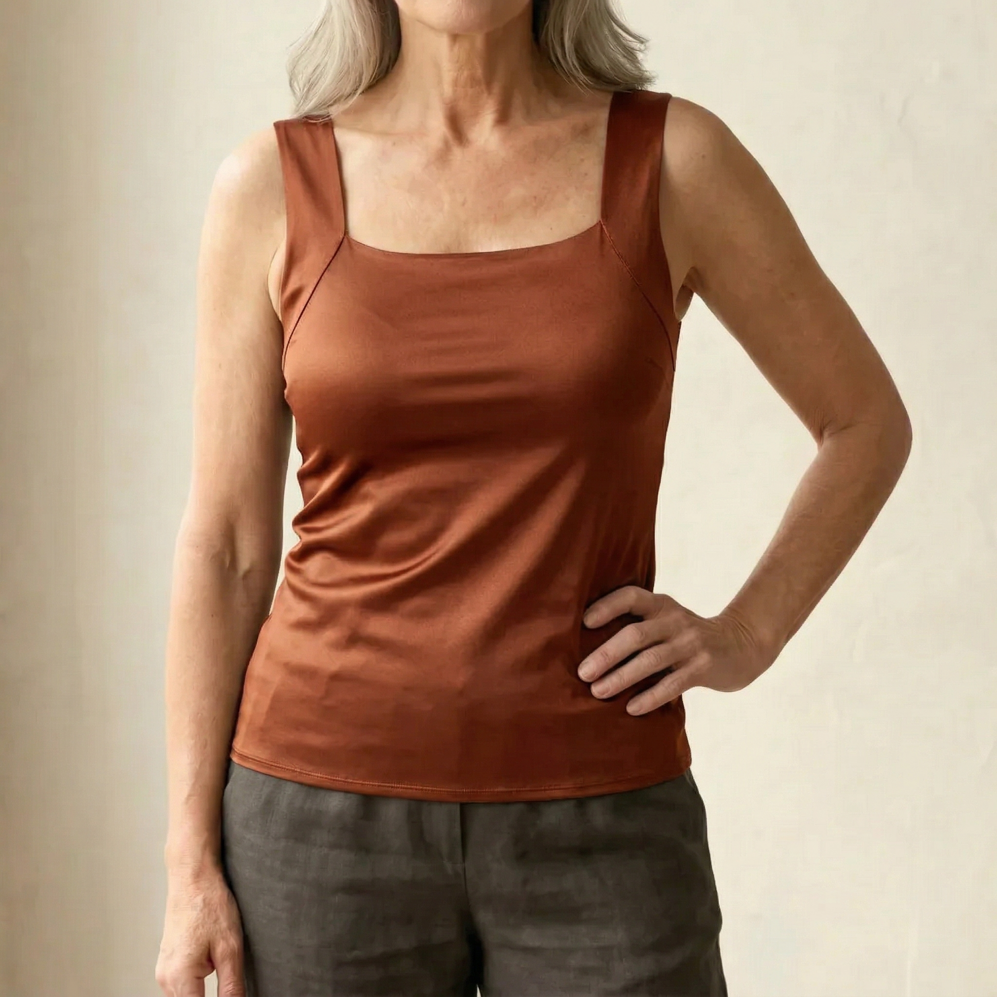 Sharon - Comfortabel hemd met ingebouwde ondersteuning