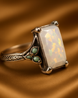 Vintage Ring in Witte Opaal