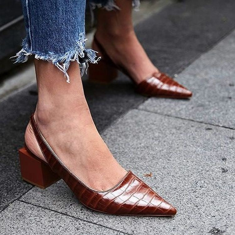 Olga - Elegante vierkante hak schoenen