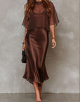 Bruine Chiffon Blouse En Satijnen Midi Jurk Tweedelige Set