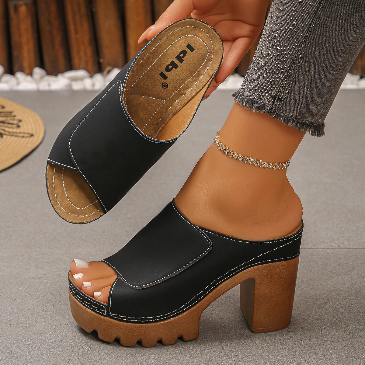 Hilde | Orthopedische sandalen met hoge hak en open tenen