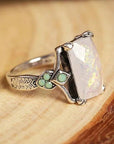 Vintage Ring in Witte Opaal