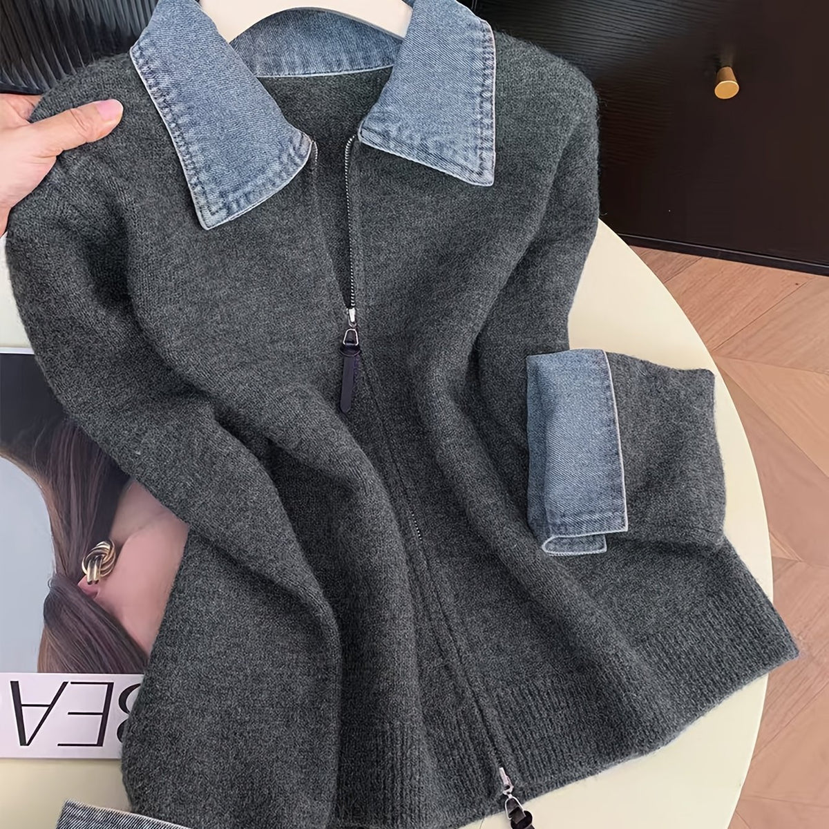 Hella | Gebreid Vest met Denim Kraag &amp; Rits