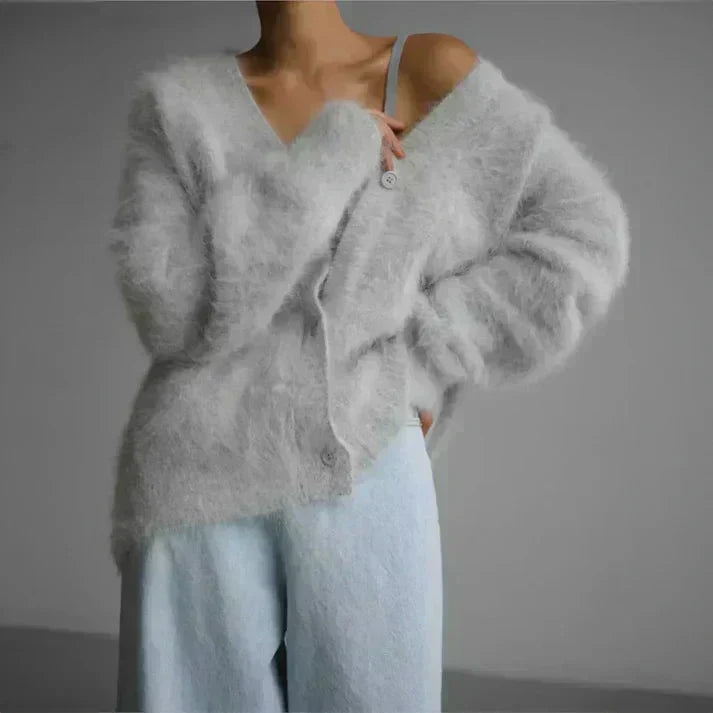 Josiane | Pluizige kasjmier cardigan met v-hals