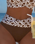 Twee-delig Bikini Met Bh-Snit En Diamantpatroon