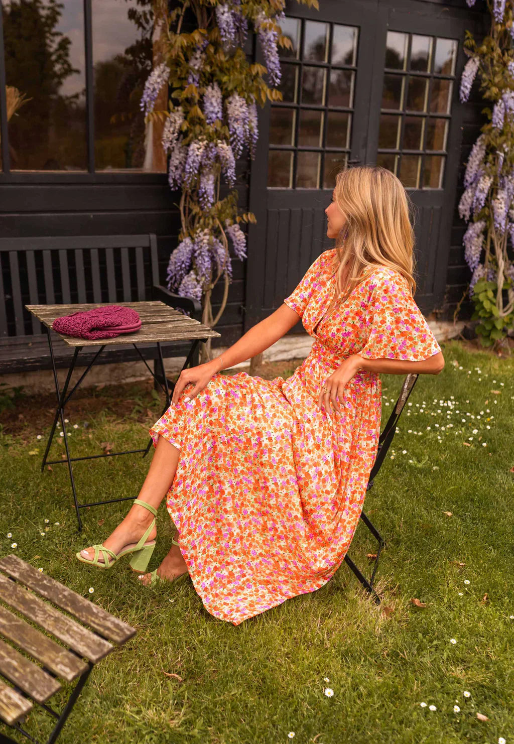 By Esmee - Stijlvolle en comfortabele bloemenjurk