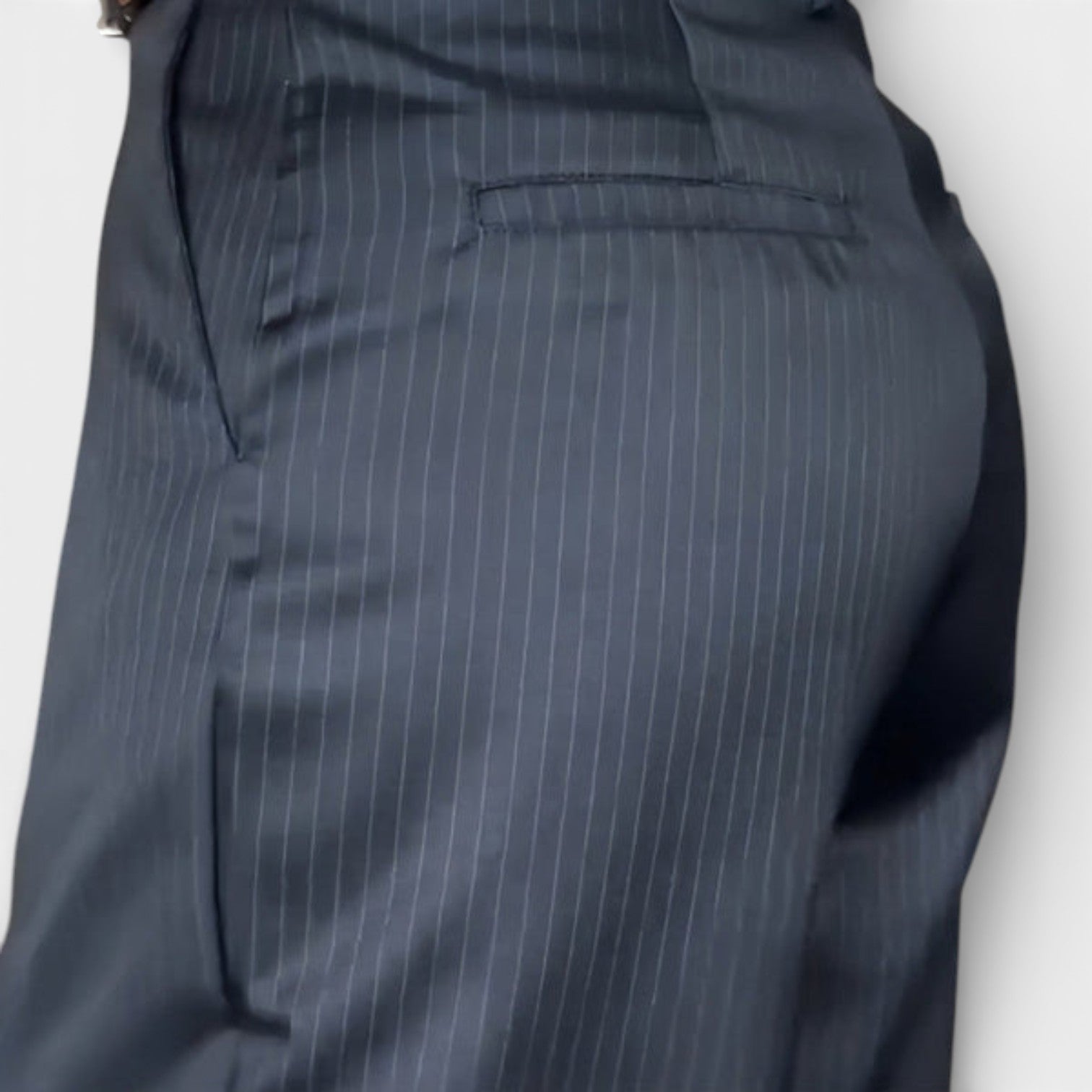 Mathilde – Elegante broek met hoge taille en streep